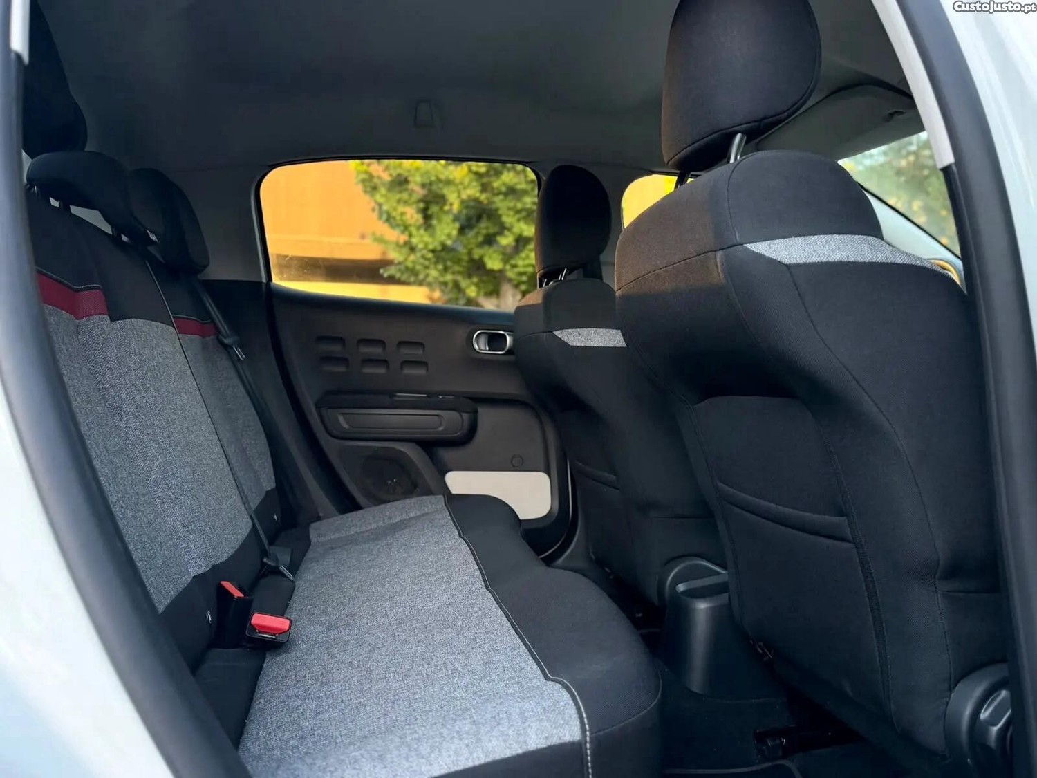 Citroën C3 1.2 PureTech C-Series - 22 — photo 5