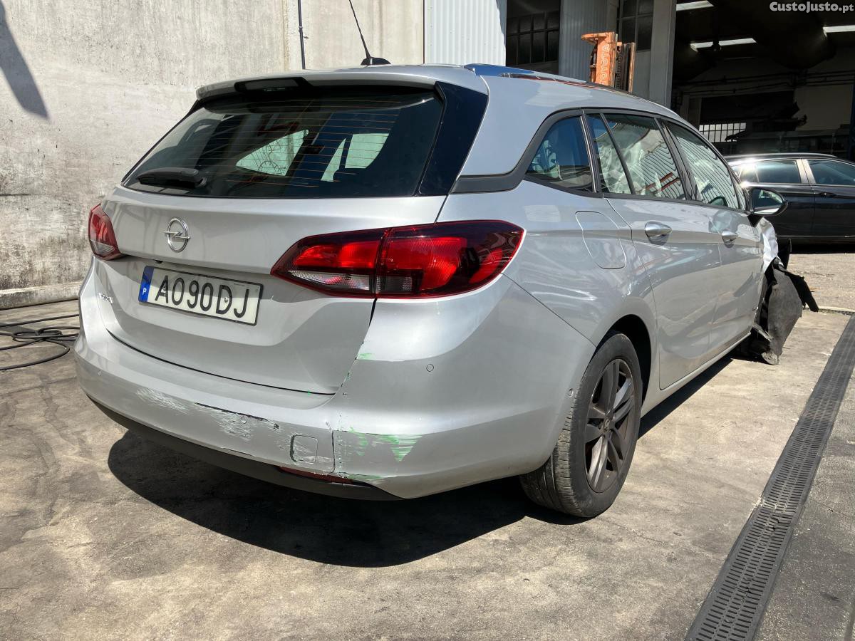 Opel Astra K Sports Tourer 1.4i Turbo - 22 foto 4