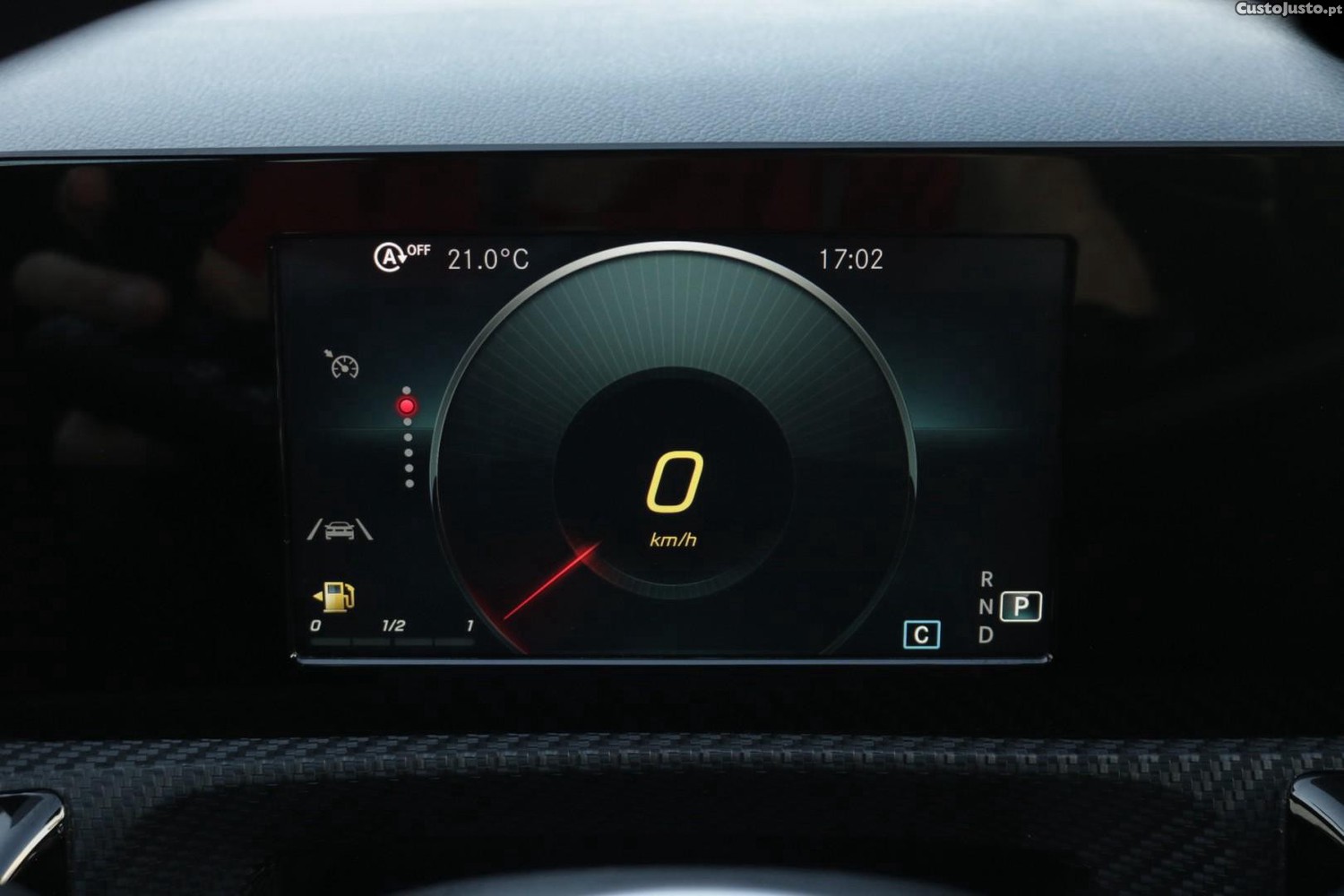 Mercedes-Benz CLA 200 d Shooting Brake Style Plus Auto 150cv — fotografia 14