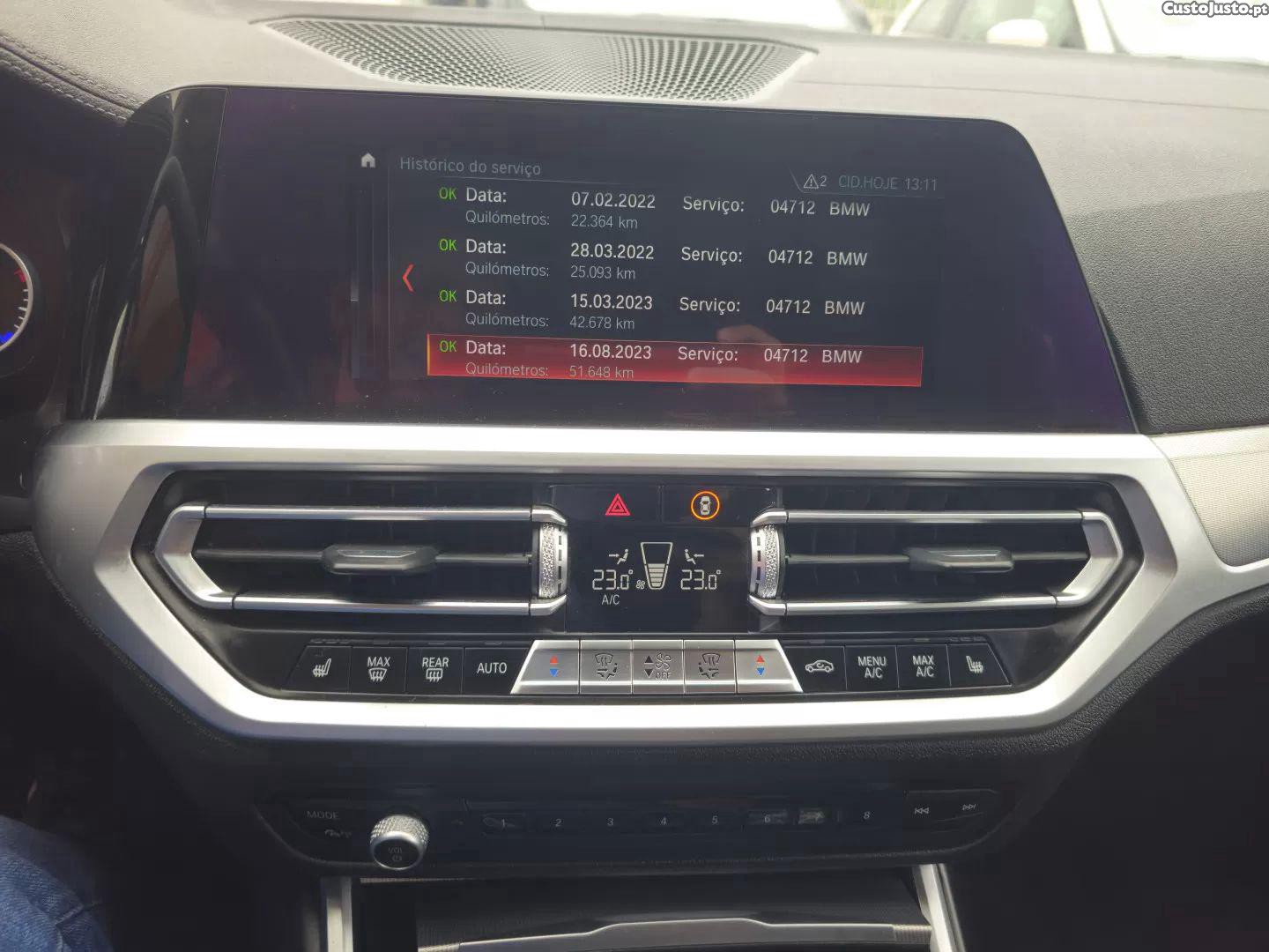 BMW 320 D line luxury auto — fotografia 3