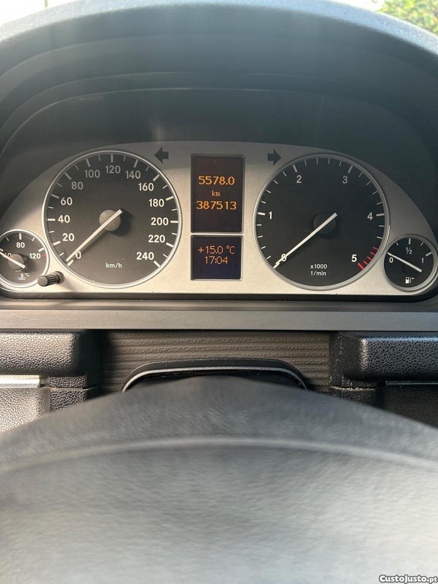 Mercedes-Benz B 200 cdi — photo 4