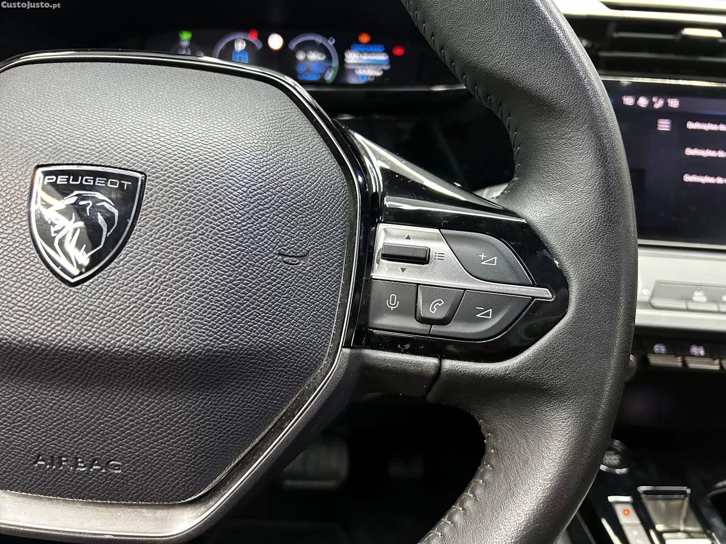 Peugeot 308 1.6 hybrid allure pack e-eat8 — fotografia 4