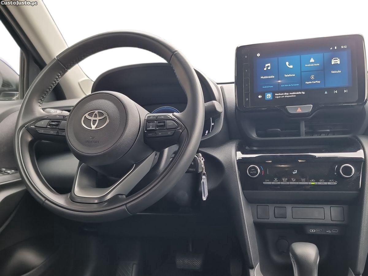 Toyota Yaris Cross 1.5 HDF Comfort Plus — fotografia 8
