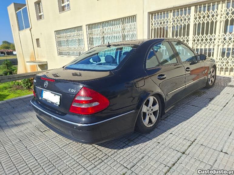 Mercedes-Benz E 320 CDi Avangarde — fotografia 10