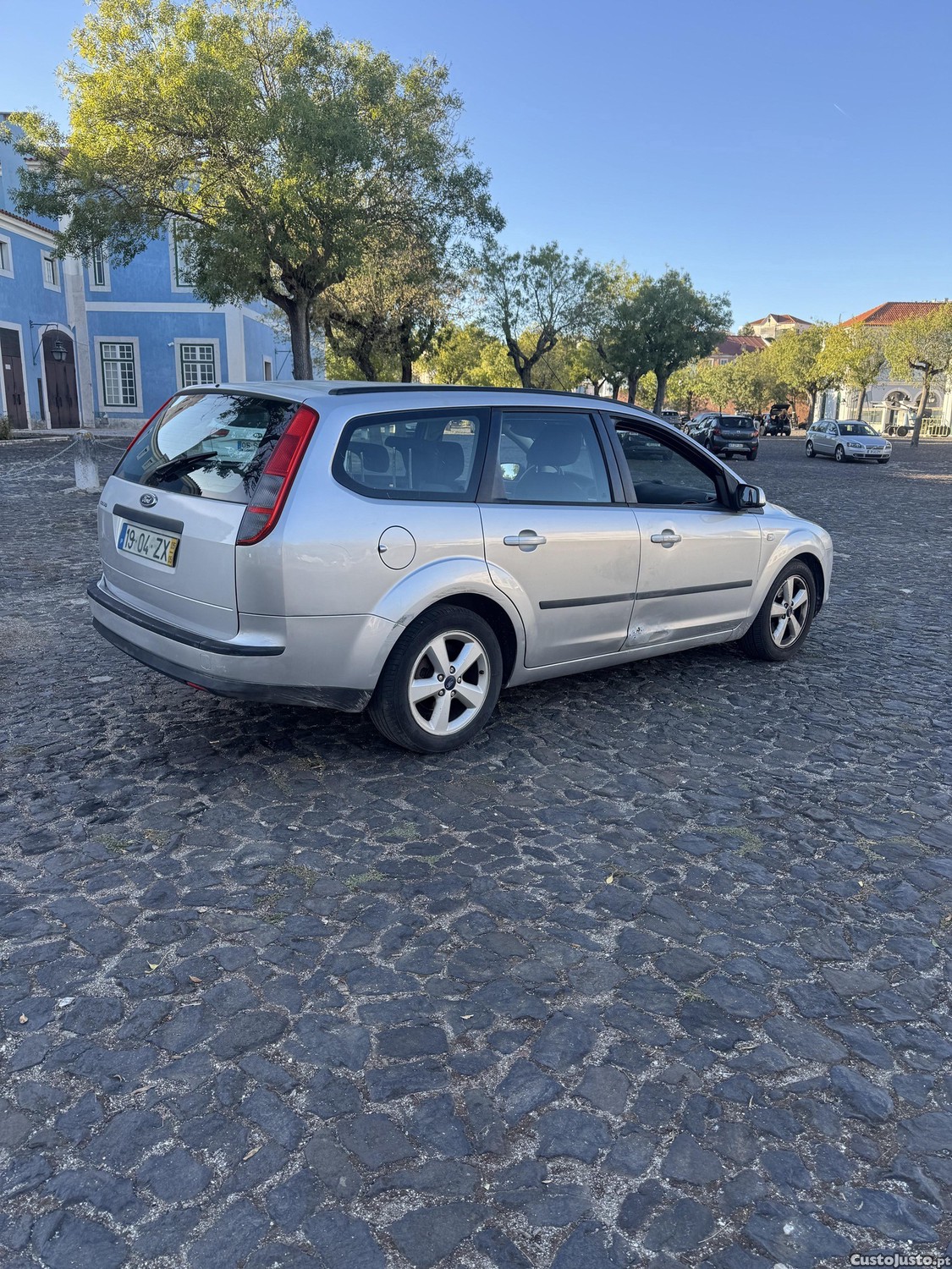 Ford Focus 1.4 gasolina 80 cv — photo 4