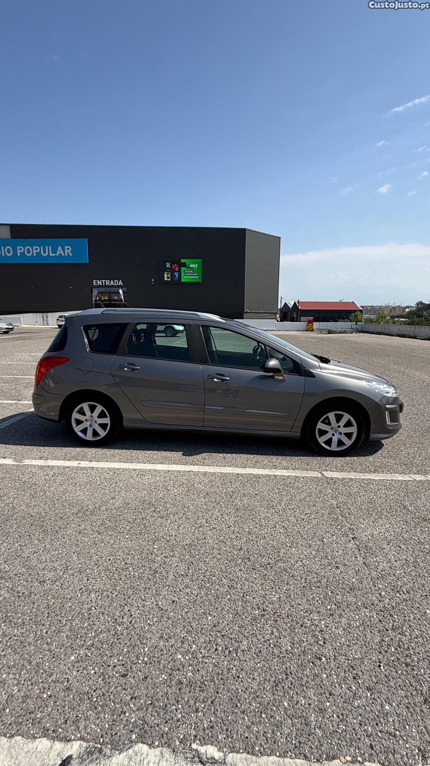 Peugeot 308 SW — photo 3