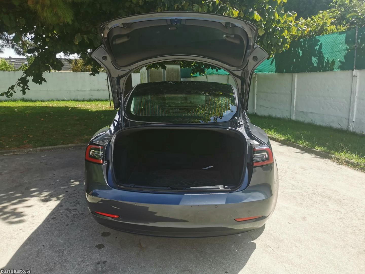 Tesla Model 3 Long Range RWD Business — fotografia 7