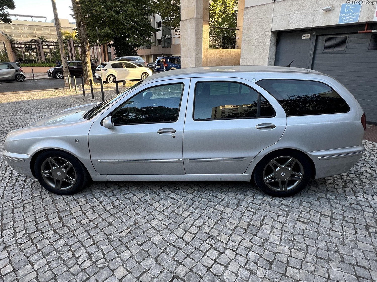 Lancia Lybra 1.9 JTD 115cv Nacional — photo 2