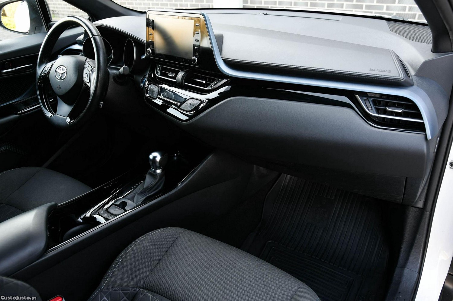 Toyota C-HR 1.8 Hybrid Square Collection — fotografia 11