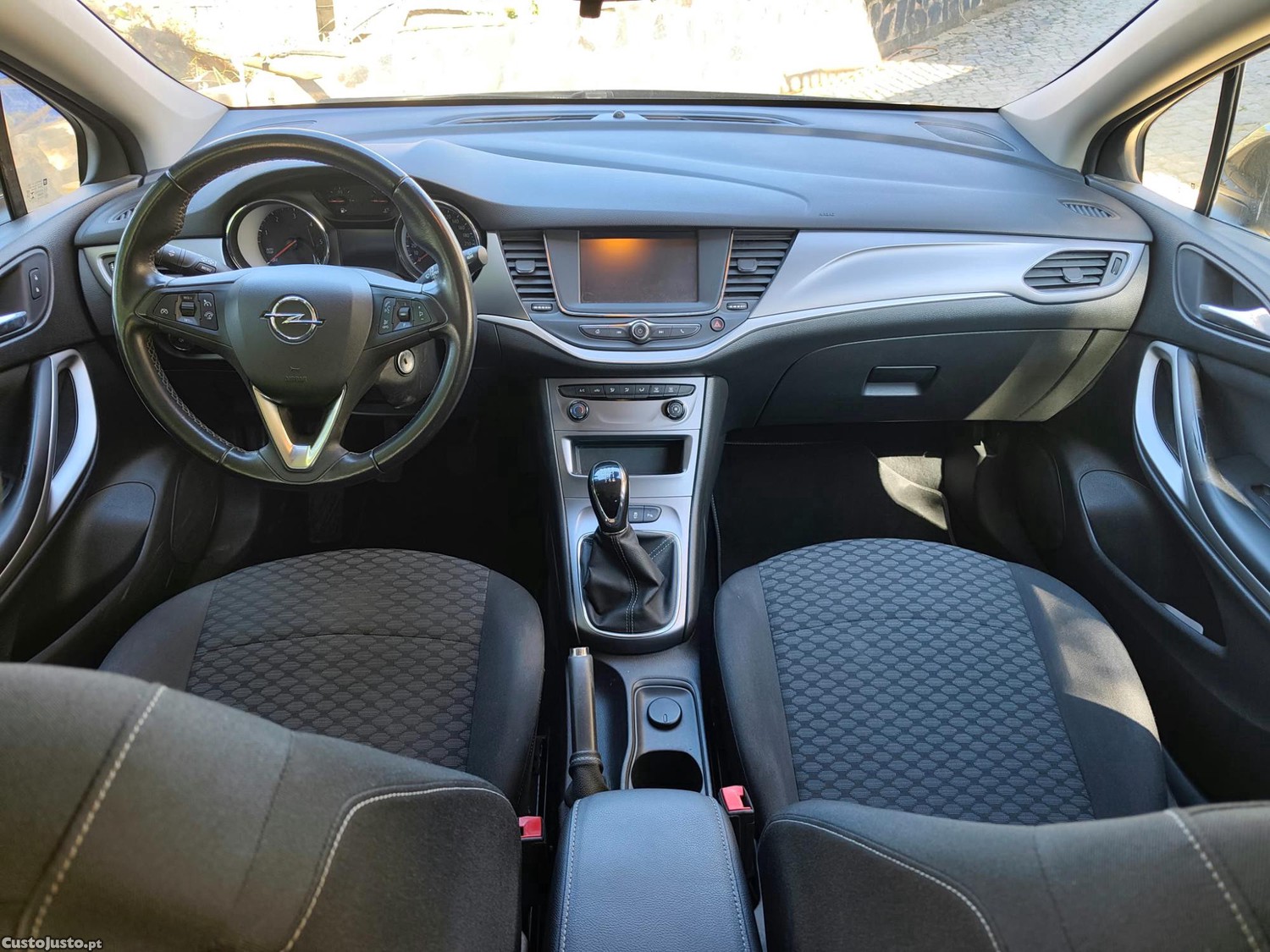 Opel Astra Sports Tourer 1.5D - 21 — photo 3