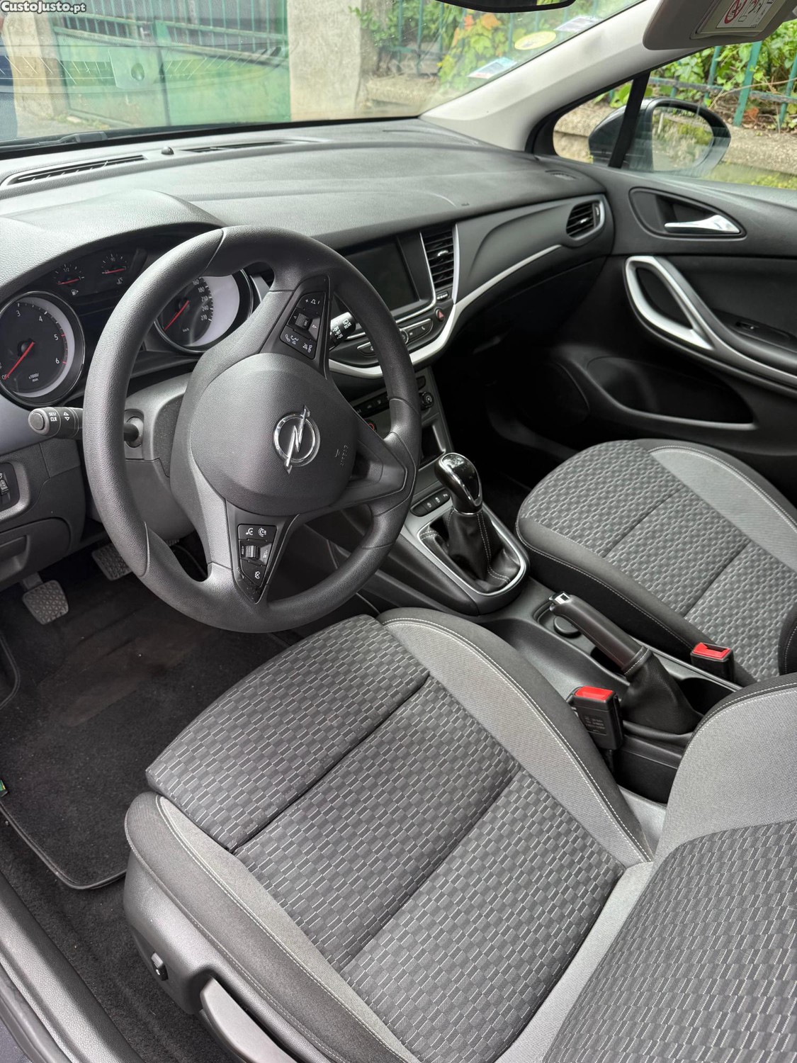 Opel Astra Sport Tourer 1.5 D — photo 5