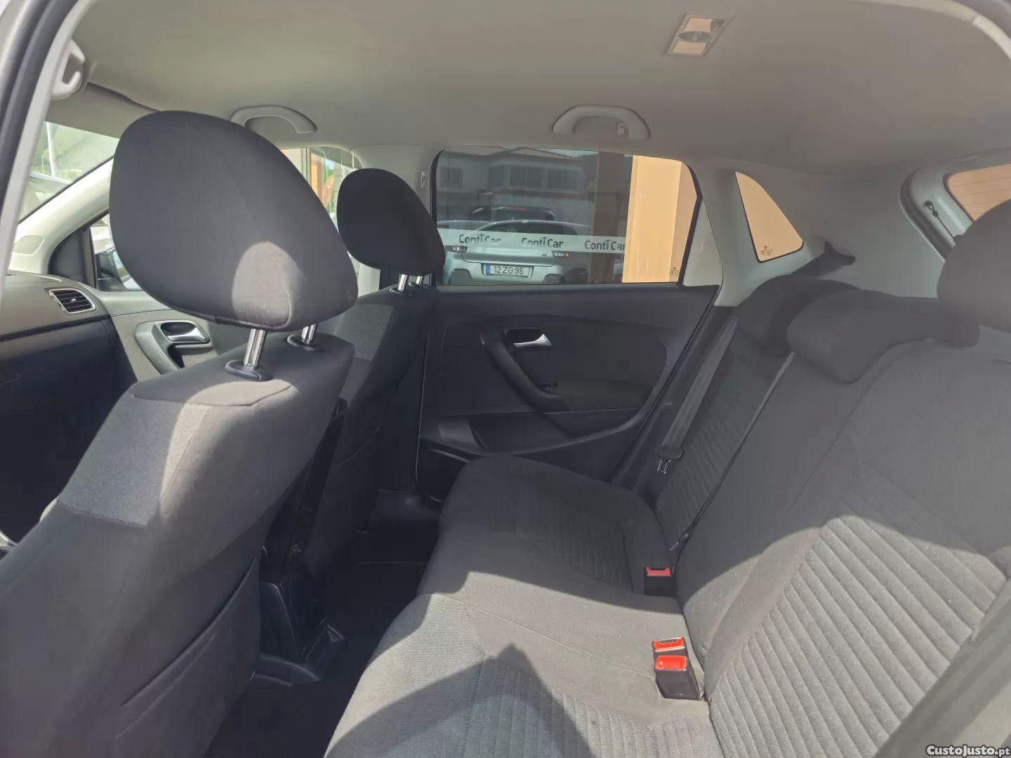 Volkswagen Polo 1.2 tsi r-line — fotografia 6
