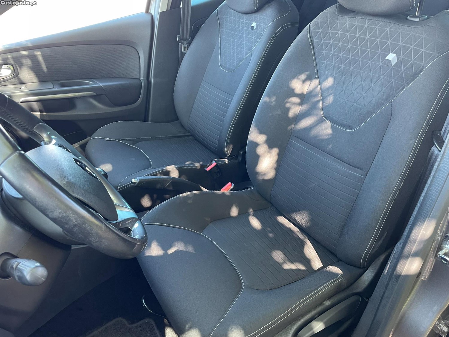 Renault Clio 1.5 DCi 90 CV LIMITED — fotografia 11
