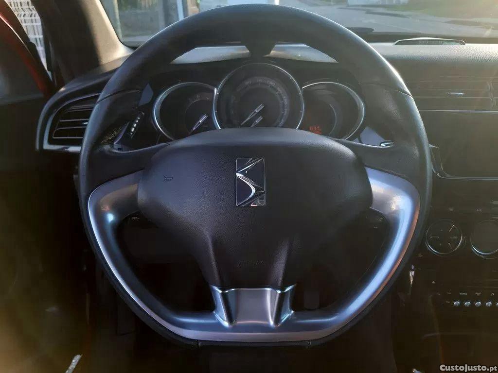 Citroën DS3 1.6 thp sport chic — fotografia 14