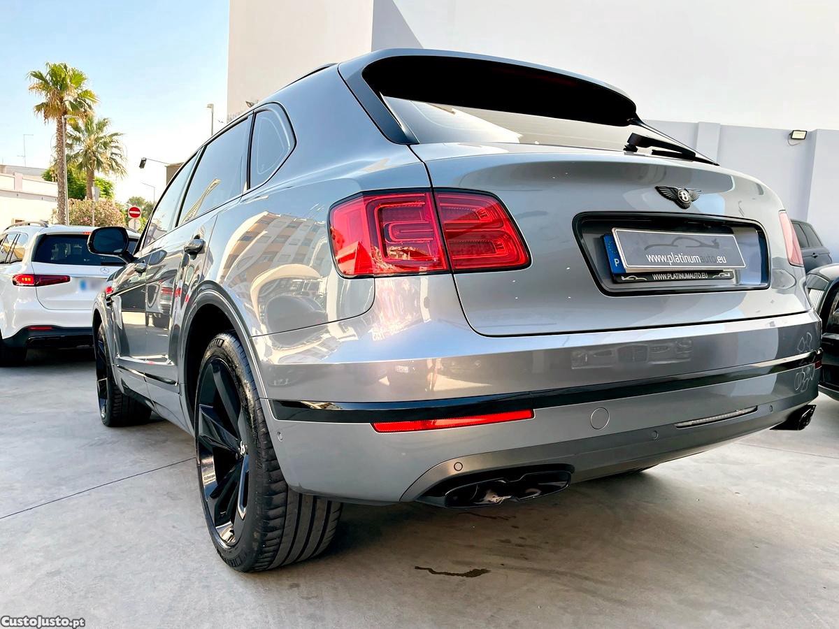 Bentley Bentayga V8 — fotografia 11