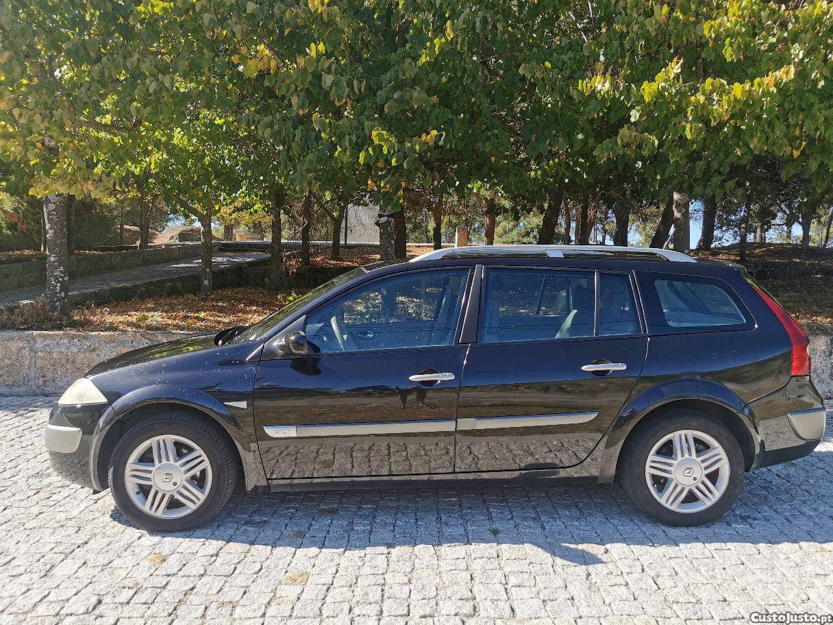 Renault Mégane SW 1.5 Dci Previlege - 04 — photo 2