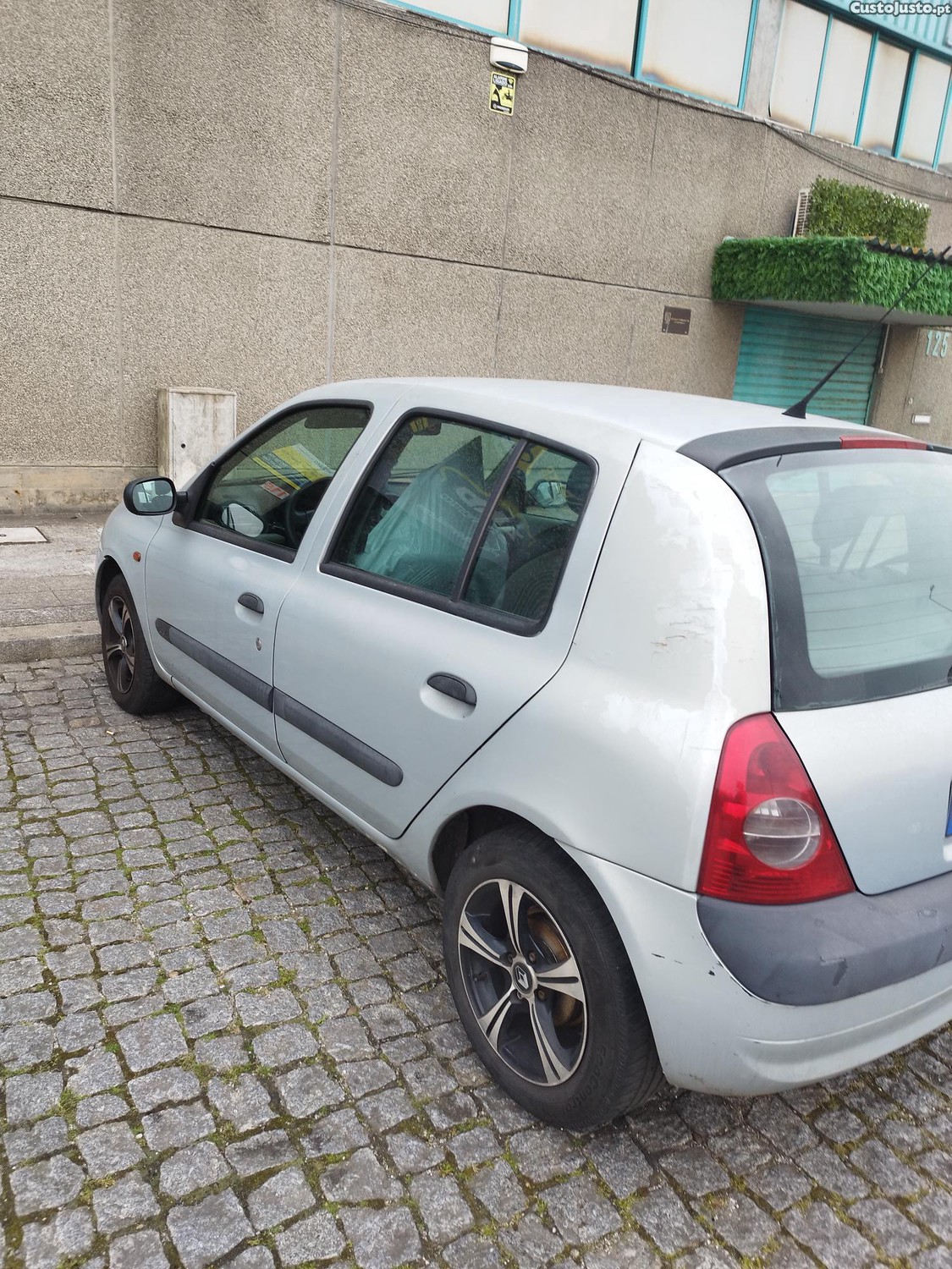 Renault Clio 2 - 01 — photo 3