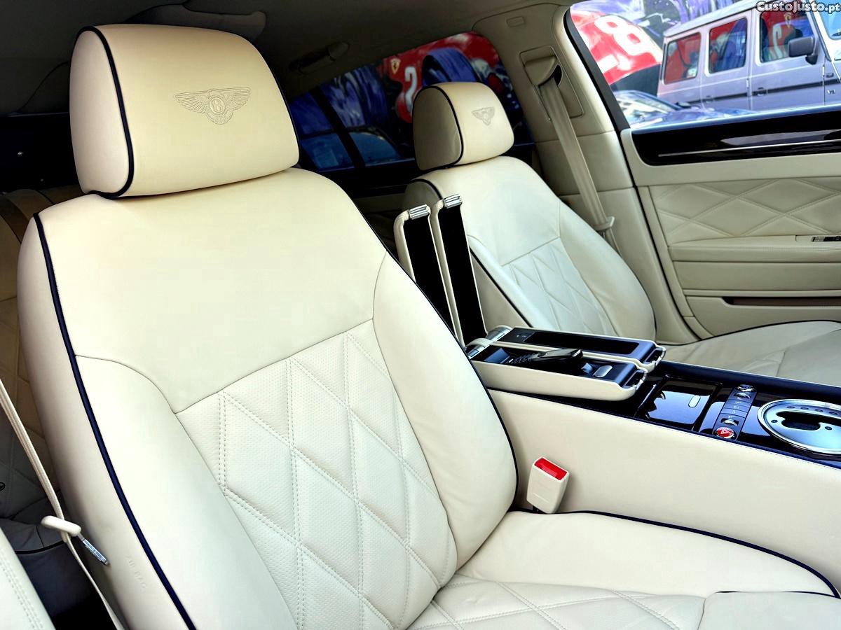 Bentley Continental Flying Spur Flying Spur — fotografia 32