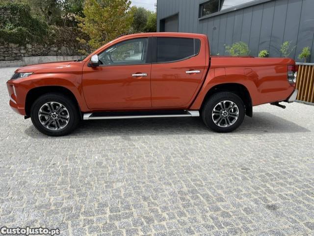 Mitsubishi L200 2.3 DI-D CD Invite Strakar Look 4WD — fotografia 8
