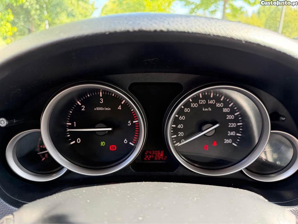 Mazda 6 2.0 CD Diesel 140cv — fotografia 3