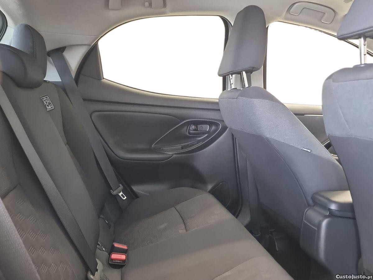 Toyota Yaris 1.5 HDF Exclusive — fotografia 9