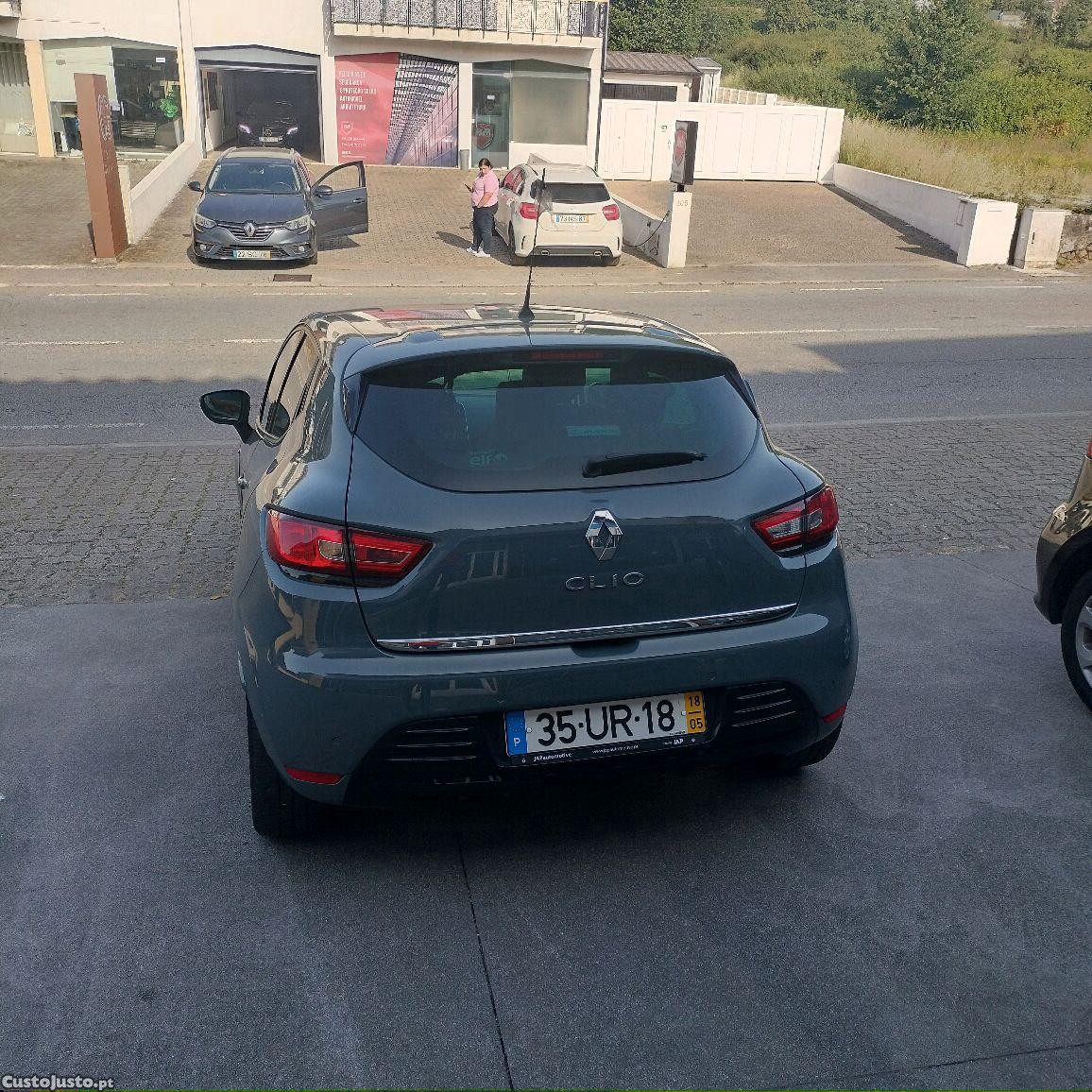 Renault Clio limited — photo 4