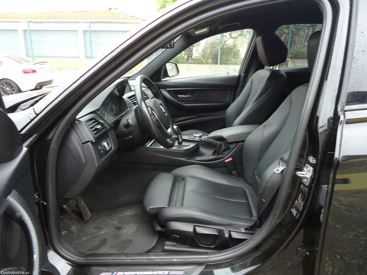 BMW 318 d Auto Pack M — fotografia 6