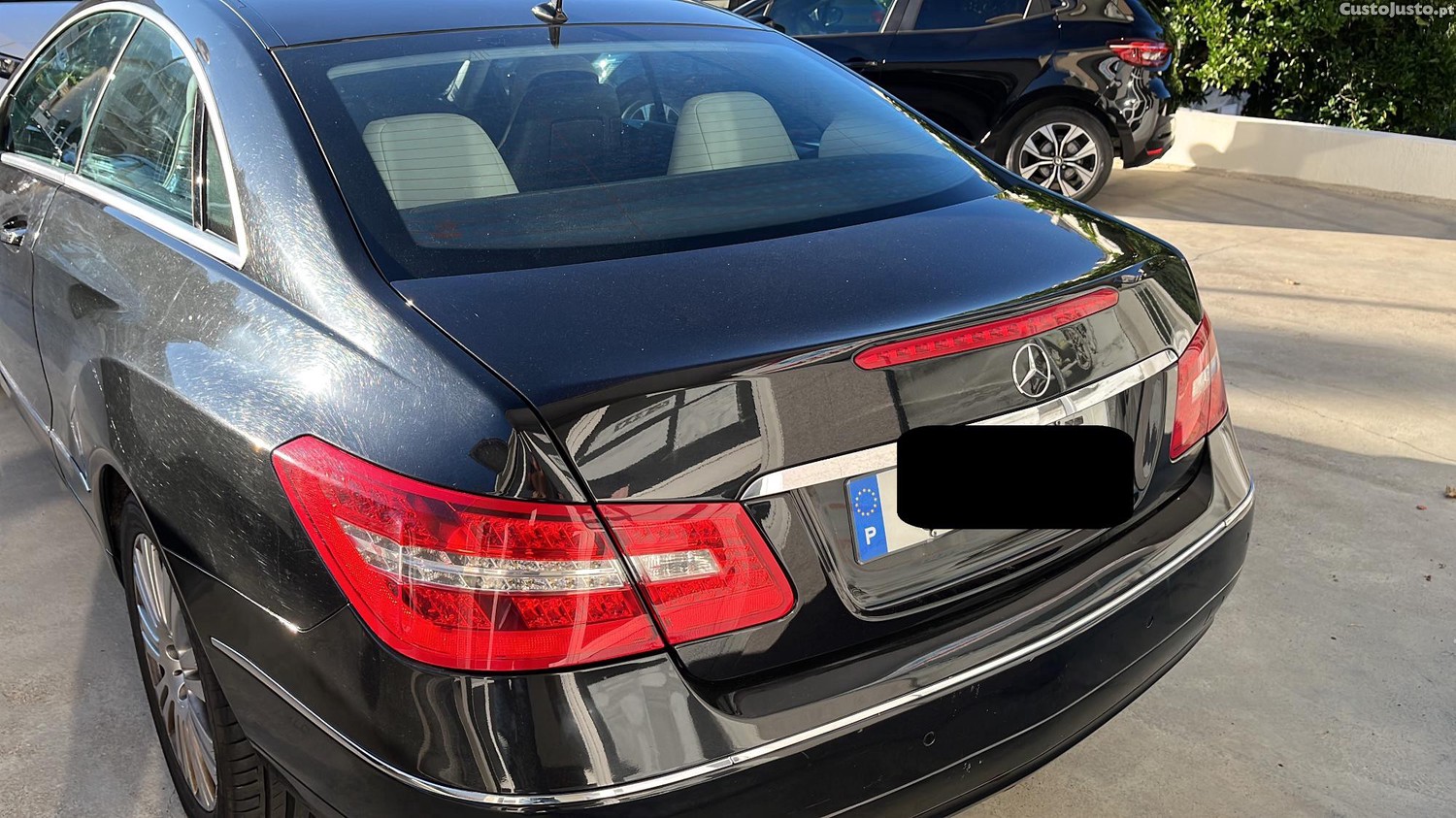 Mercedes-Benz E 220 COUPE Advangarde Diesel 2200 cc 170 cv NACIONAL — fotografia 6