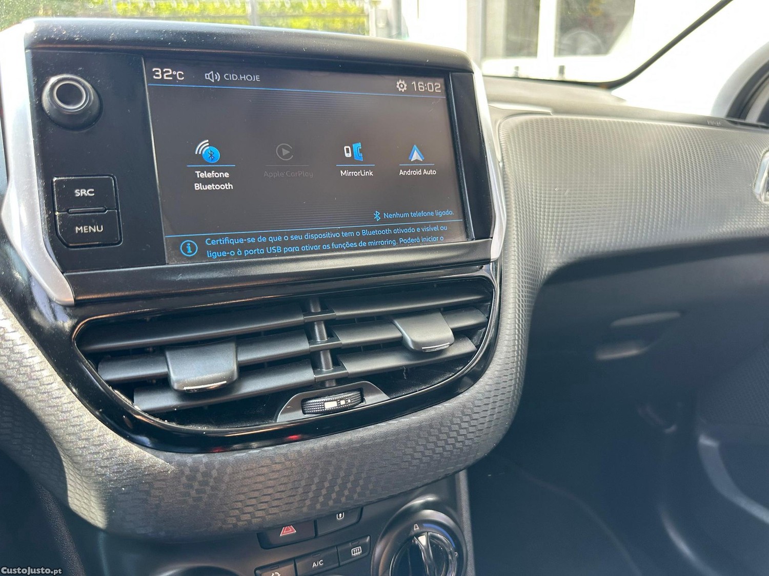 Peugeot 208 1.6 BlueHDi Style — fotografia 3