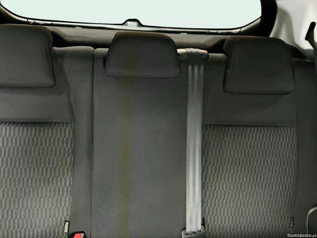 Peugeot 208 1.2 VTi Style — fotografia 7