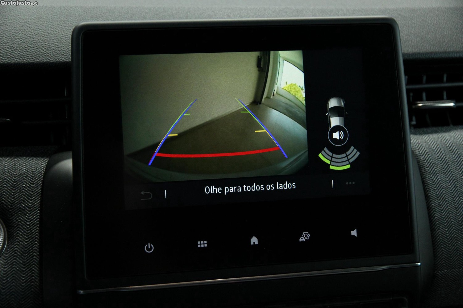 Renault Clio 1.0 TCe Techno Bi-Fuel — fotografia 3