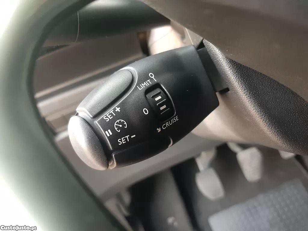 Citroën DS3 1.6 thp sport chic — fotografia 9