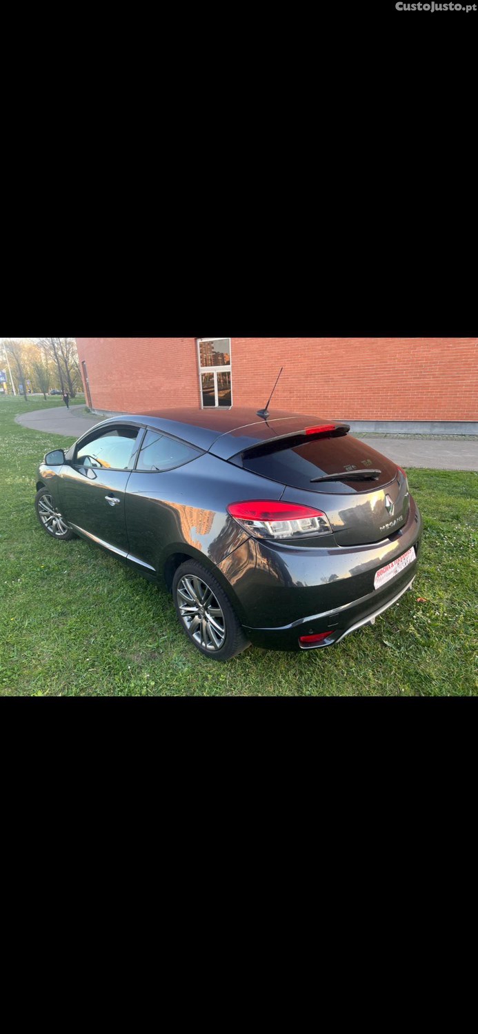 Renault Mégane COUPE GT LINE 1.5 dci 110cv — fotografia 14