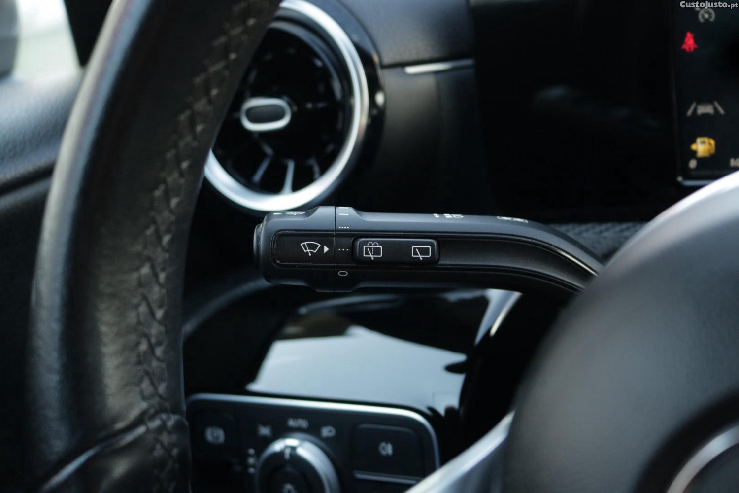 Mercedes-Benz CLA 200 d Shooting Brake Style Plus Auto 150cv — fotografia 22