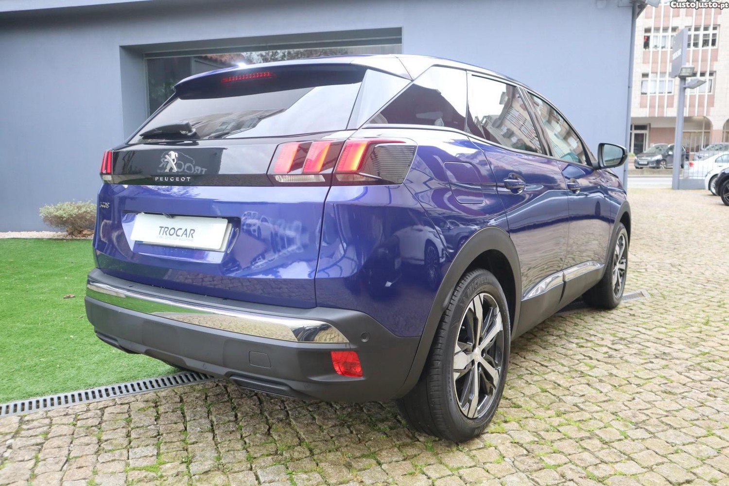 Peugeot 3008 1.5 BlueHDi Allure EAT8 — fotografia 18