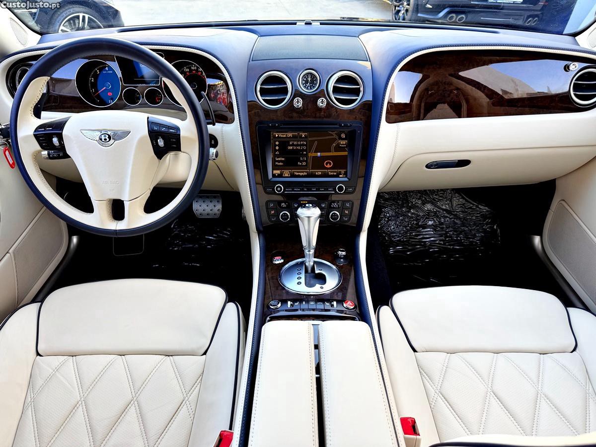 Bentley Continental Flying Spur Flying Spur — fotografia 52