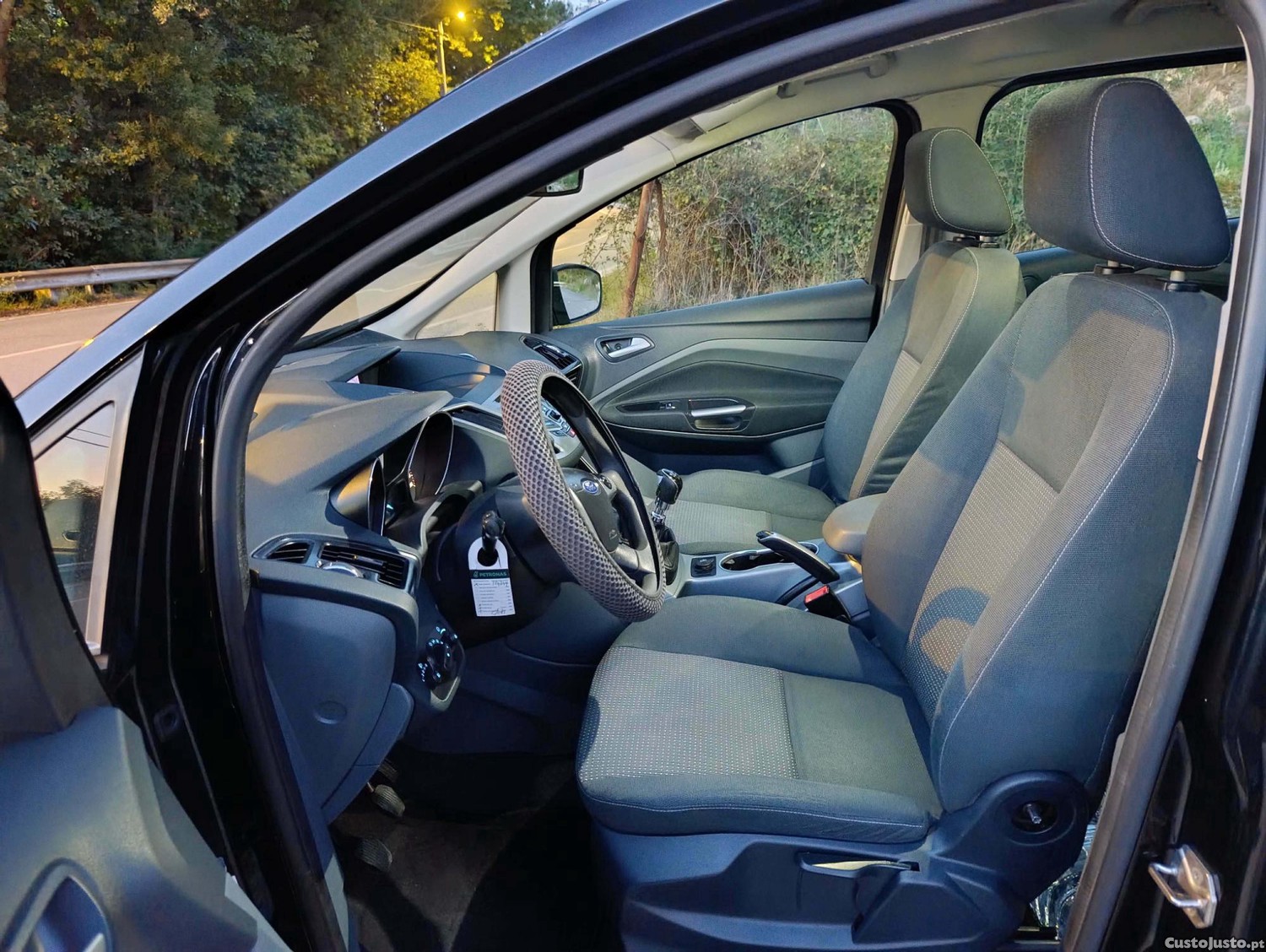 Ford C-Max 1.6 TDCI — fotografia 8