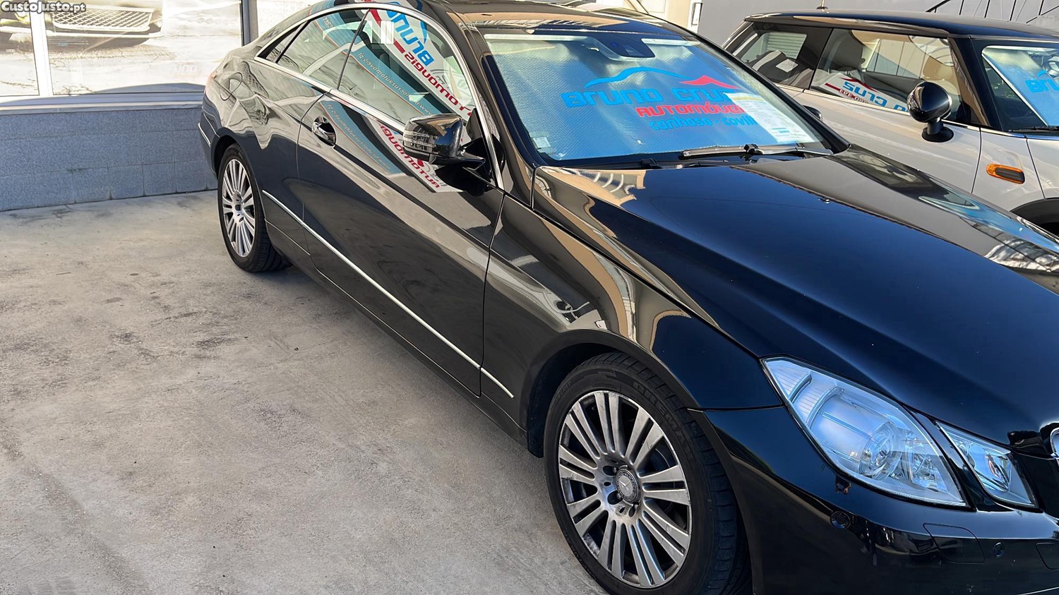 Mercedes-Benz E 220 COUPE Advangarde Diesel 2200 cc 170 cv NACIONAL — fotografia 5
