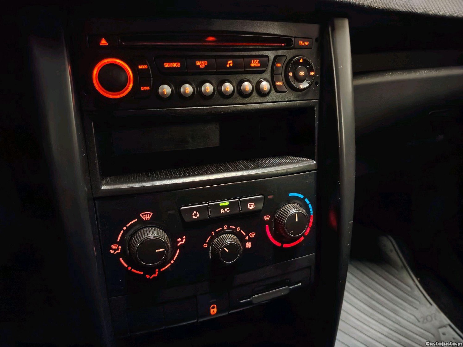 Peugeot 207 1.4 HDI — fotografia 2