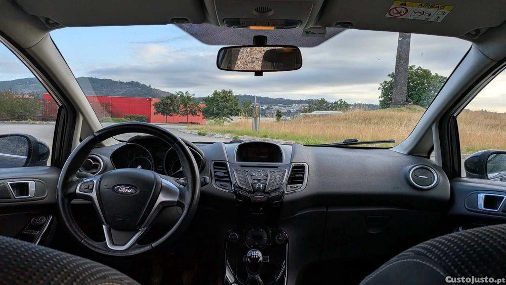 Ford Fiesta Mk7 - 15 — photo 2