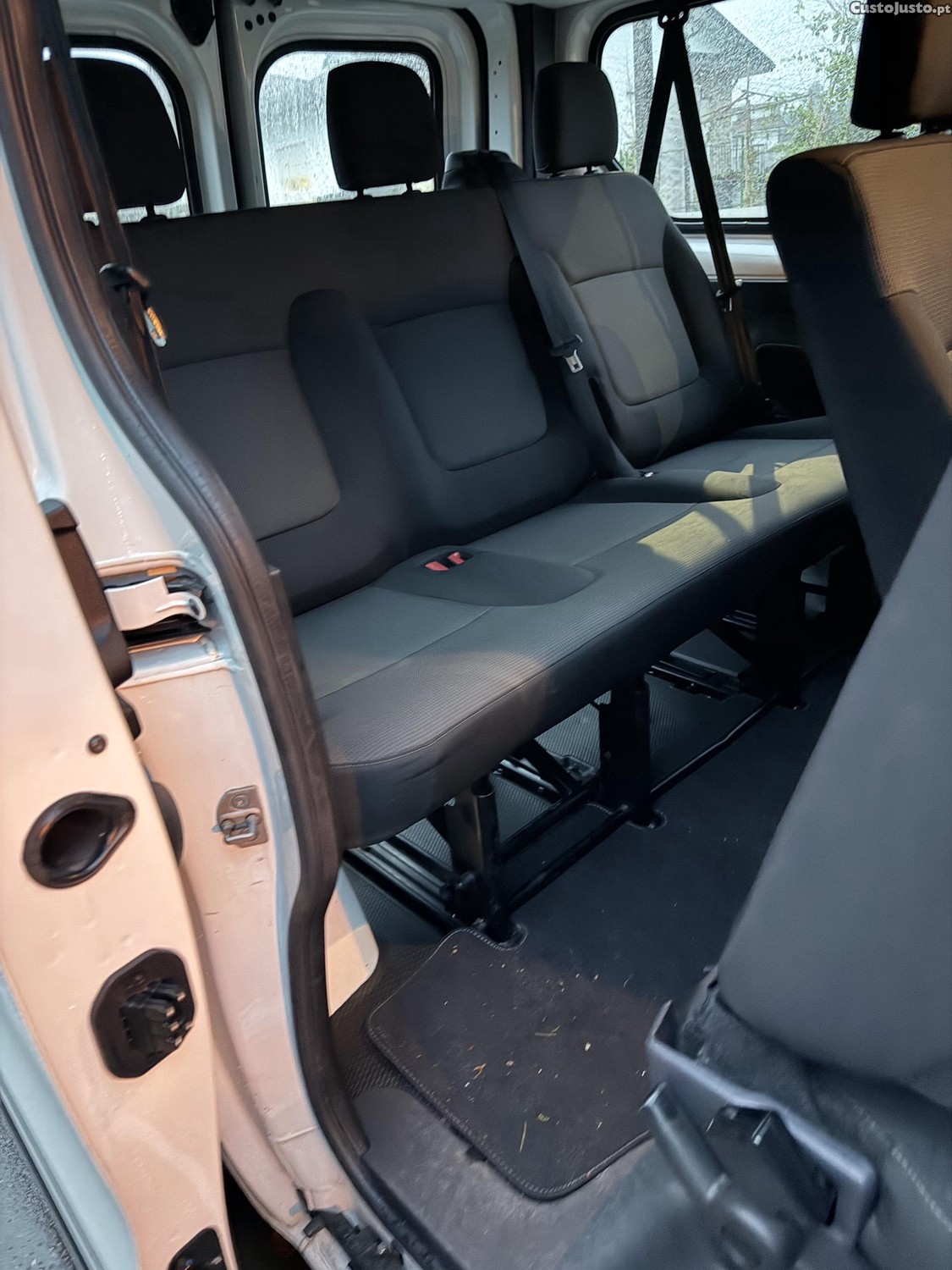 Renault Trafic trafic — fotografia 6