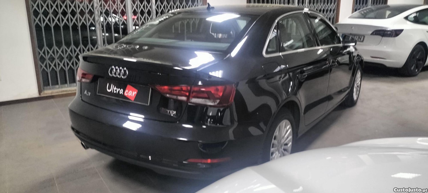 Audi A3 Limousine 1.6 TDI - 14 — photo 4