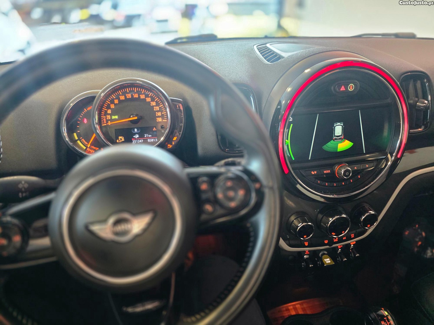 MINI Countryman Cooper Se All4 Híbrido - 18 — photo 4