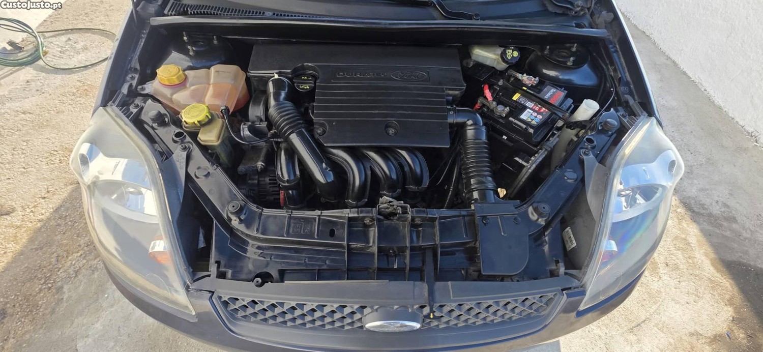 Ford Fiesta 1.25 Trend - 06 — photo 2
