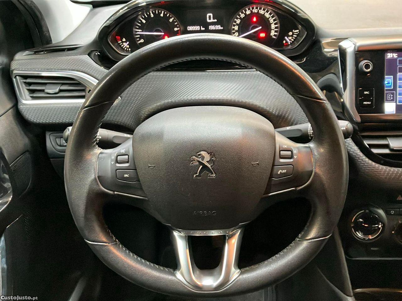 Peugeot 208 1.2 VTi Style — fotografia 14