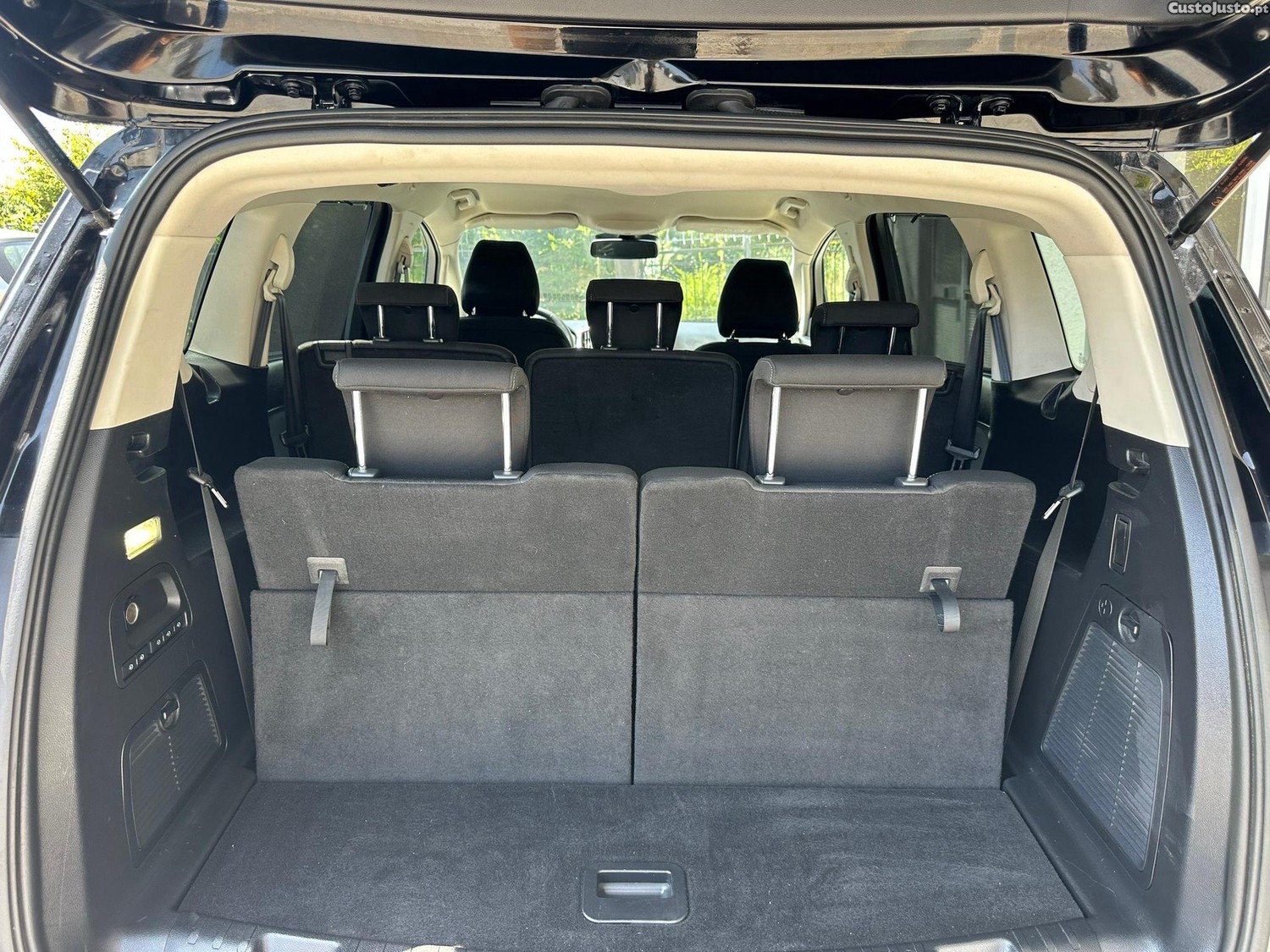 Ford S-Max 2.0 TDCi Titanium — fotografia 10
