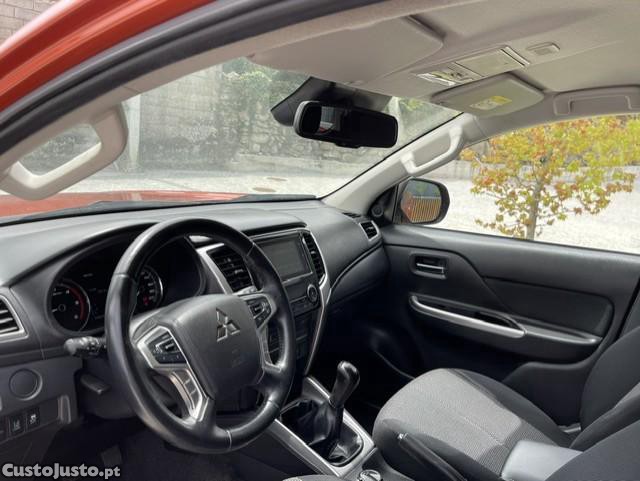 Mitsubishi L200 2.3 DI-D CD Invite Strakar Look 4WD — fotografia 7