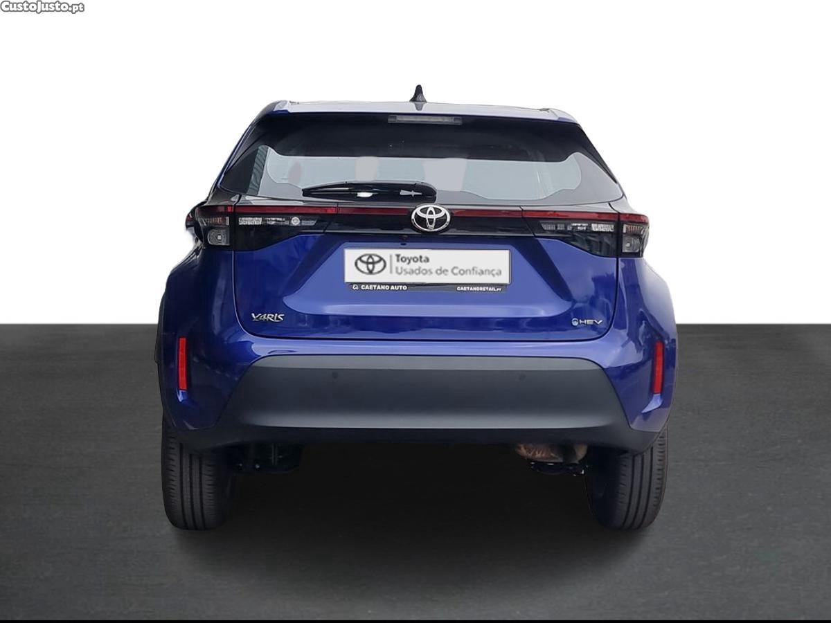 Toyota Yaris Cross 1.5 HDF Comfort Plus — fotografia 12