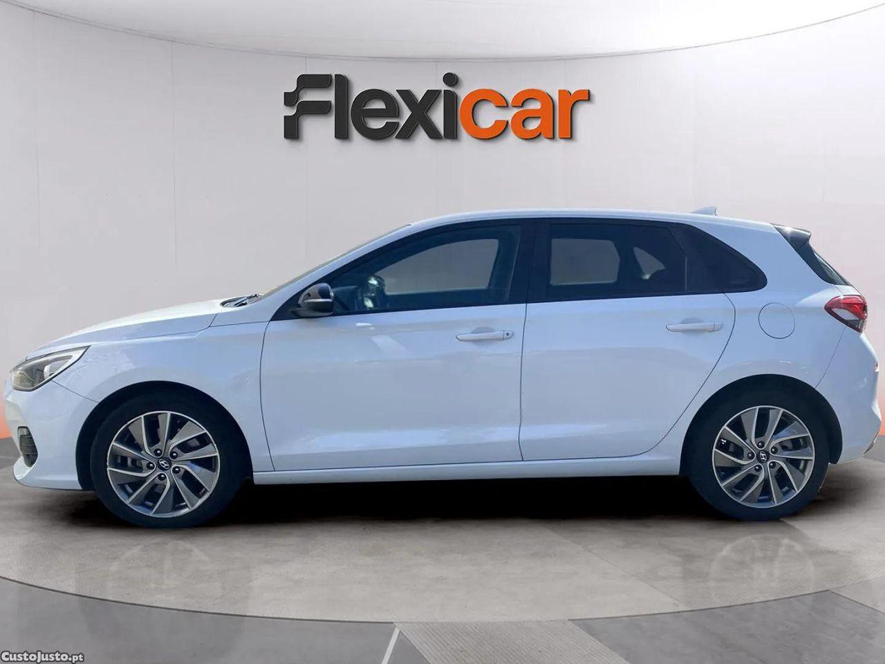 Hyundai i30 1.6 CRDi STyle 7DCT — fotografia 13