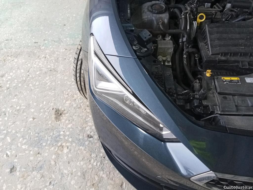 SEAT Leon 1.4 e-Hybrid Xcellence DSG 204cv — fotografia 24